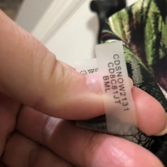 Calvin Klein size 14 black with large floral/ burgundy/white. P to P 22 L 40 - Picture 5 of 6